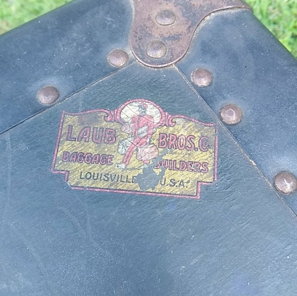 Steamer trunk - Picture 3 of 4